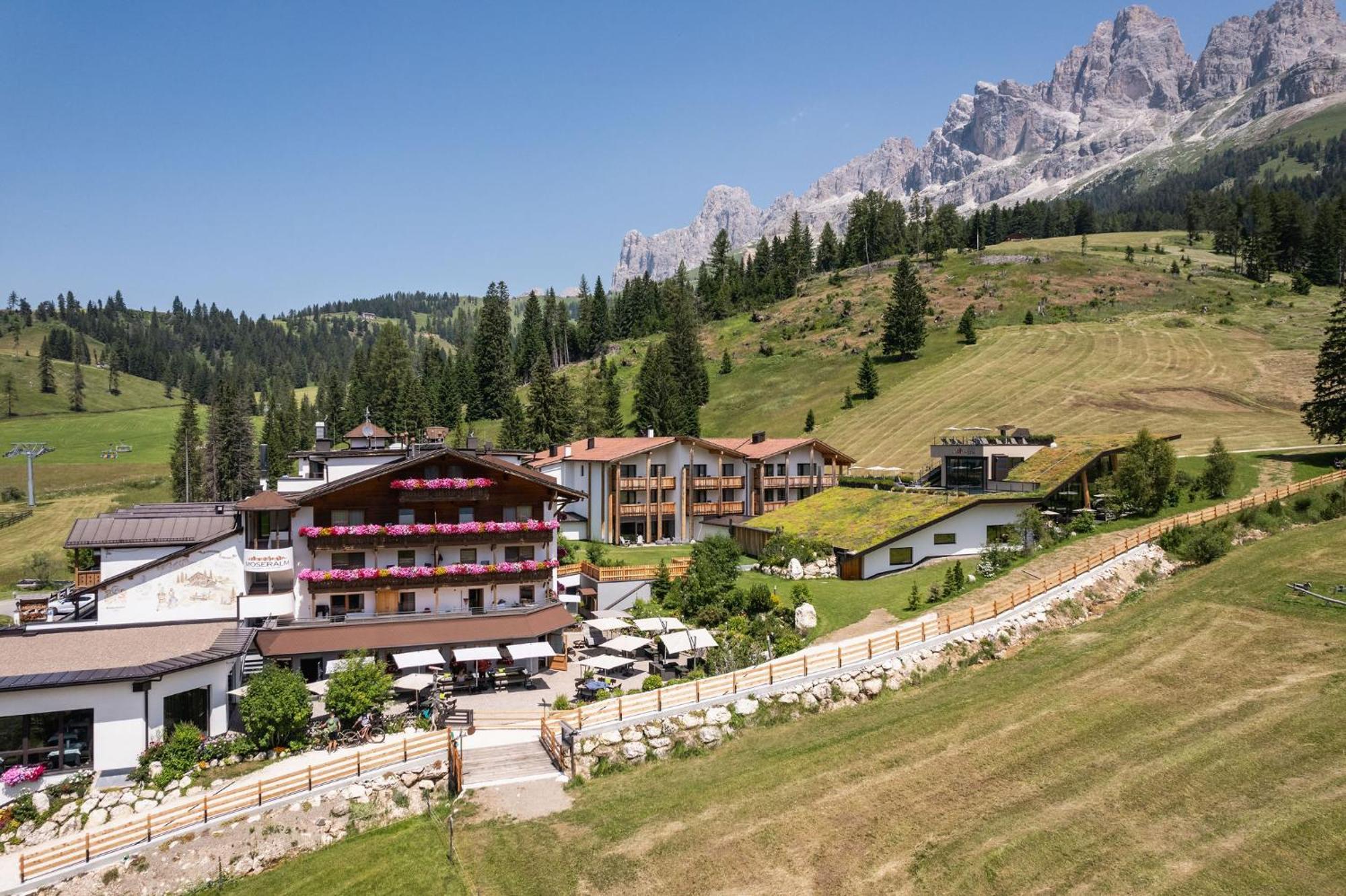 Moseralm Dolomiti Spa Resort Nova Levante Luaran gambar